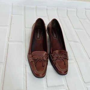 Naturalizer Brown Heels